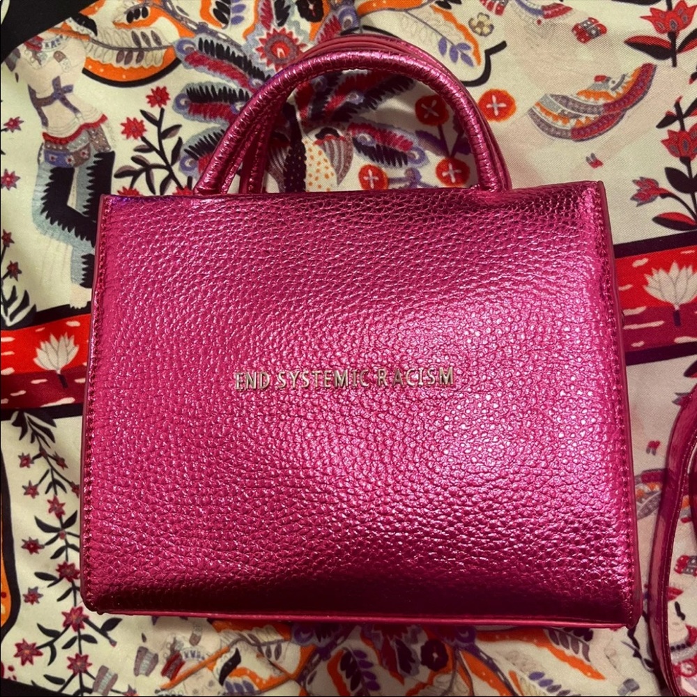 Brandon Blackwood ESR tote in metallic pink. - Picture 2 of 9